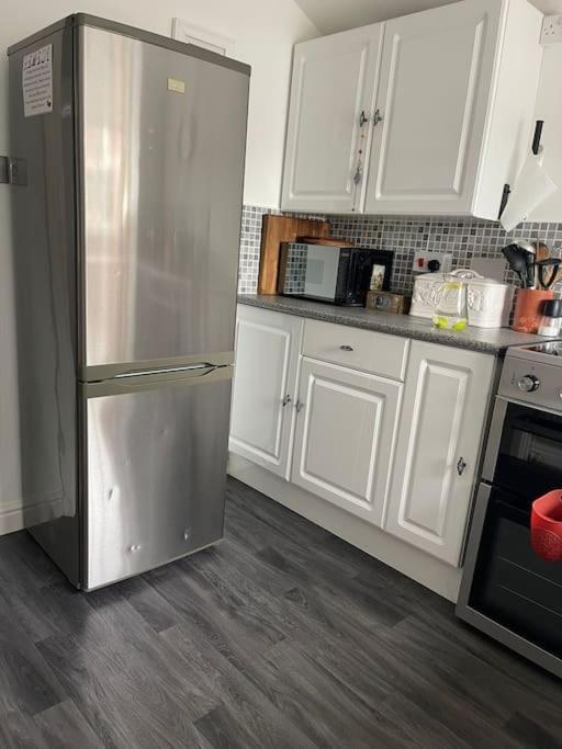 Rooms@ Remedy 2 Bedroom ساوثبورت المظهر الخارجي الصورة